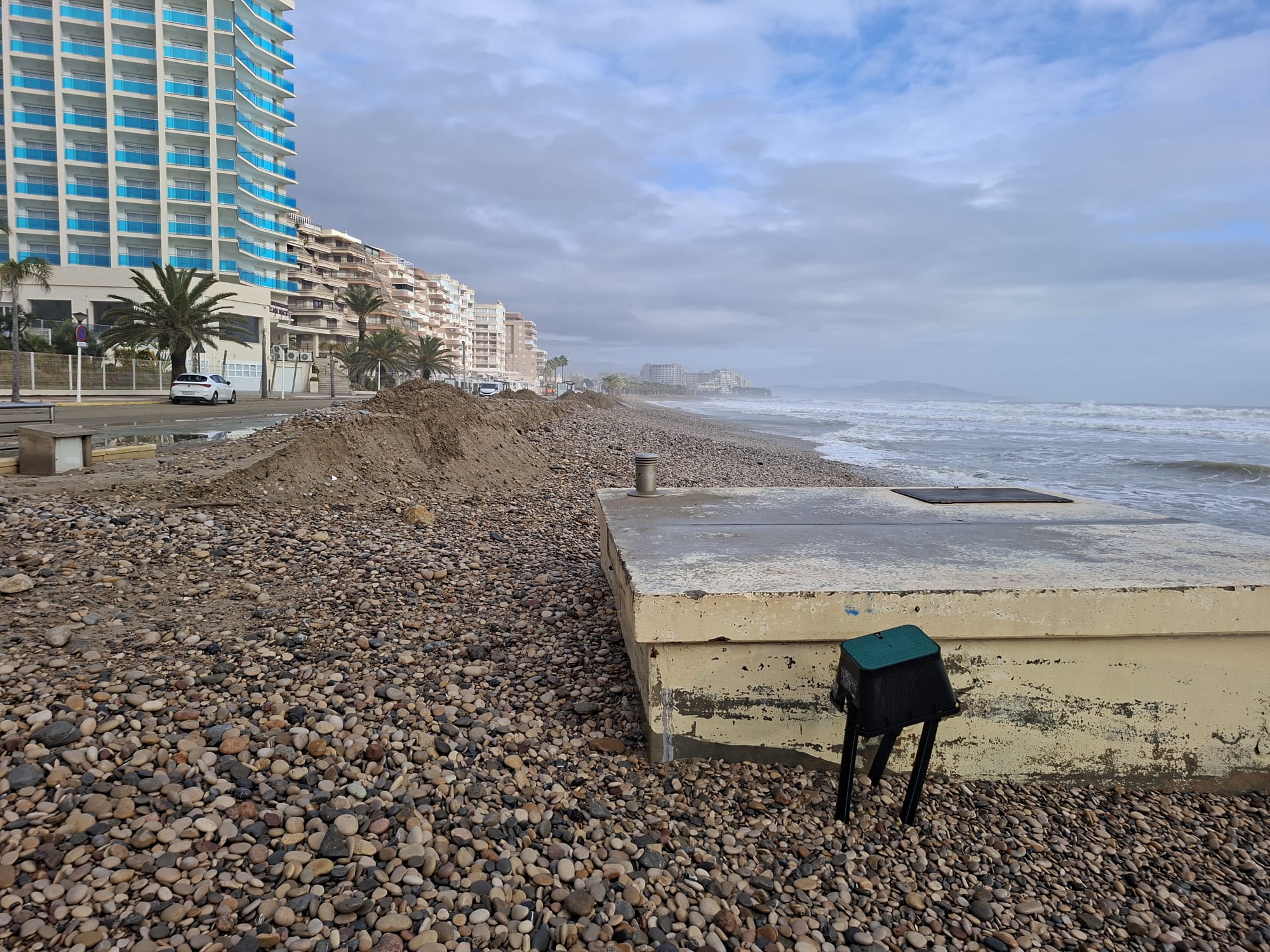 Oropesa exige a Sánchez la construcción urgente de espigones en nuestras playas porque “tras años de espera queremos hechos”