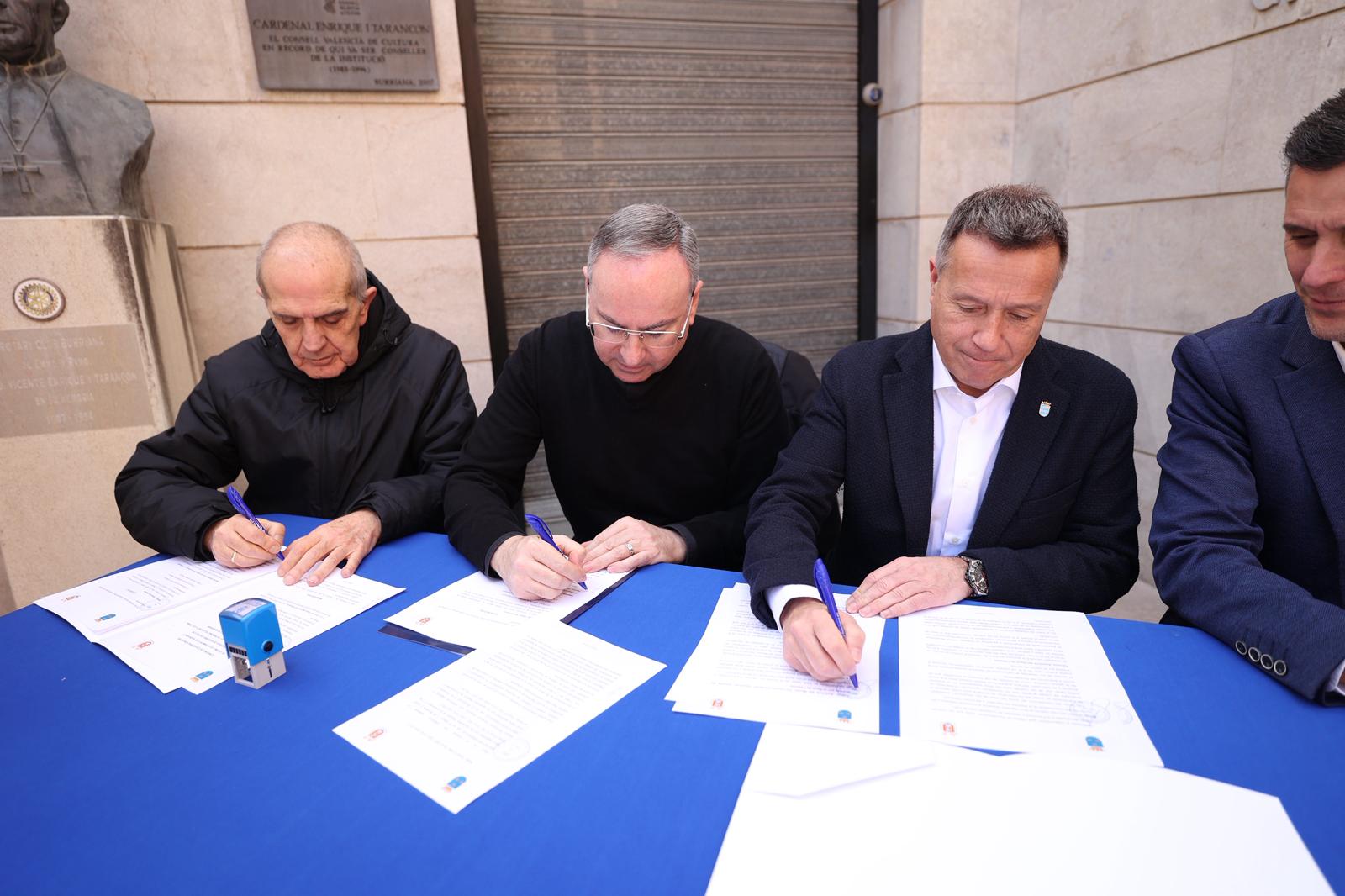 Burriana i el Bisbat firmen un conveni històric per a la posada en valor del patrimoni cultural i religiós del cor de la ciutat
