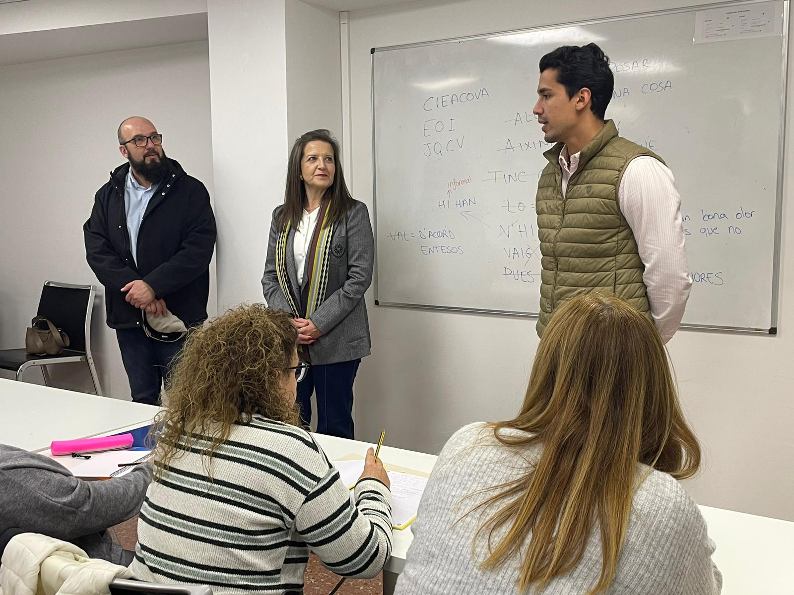 Més de mig centenar de persones cursen a Vila-real la formació de valencià impulsada per Normalització Lingüística