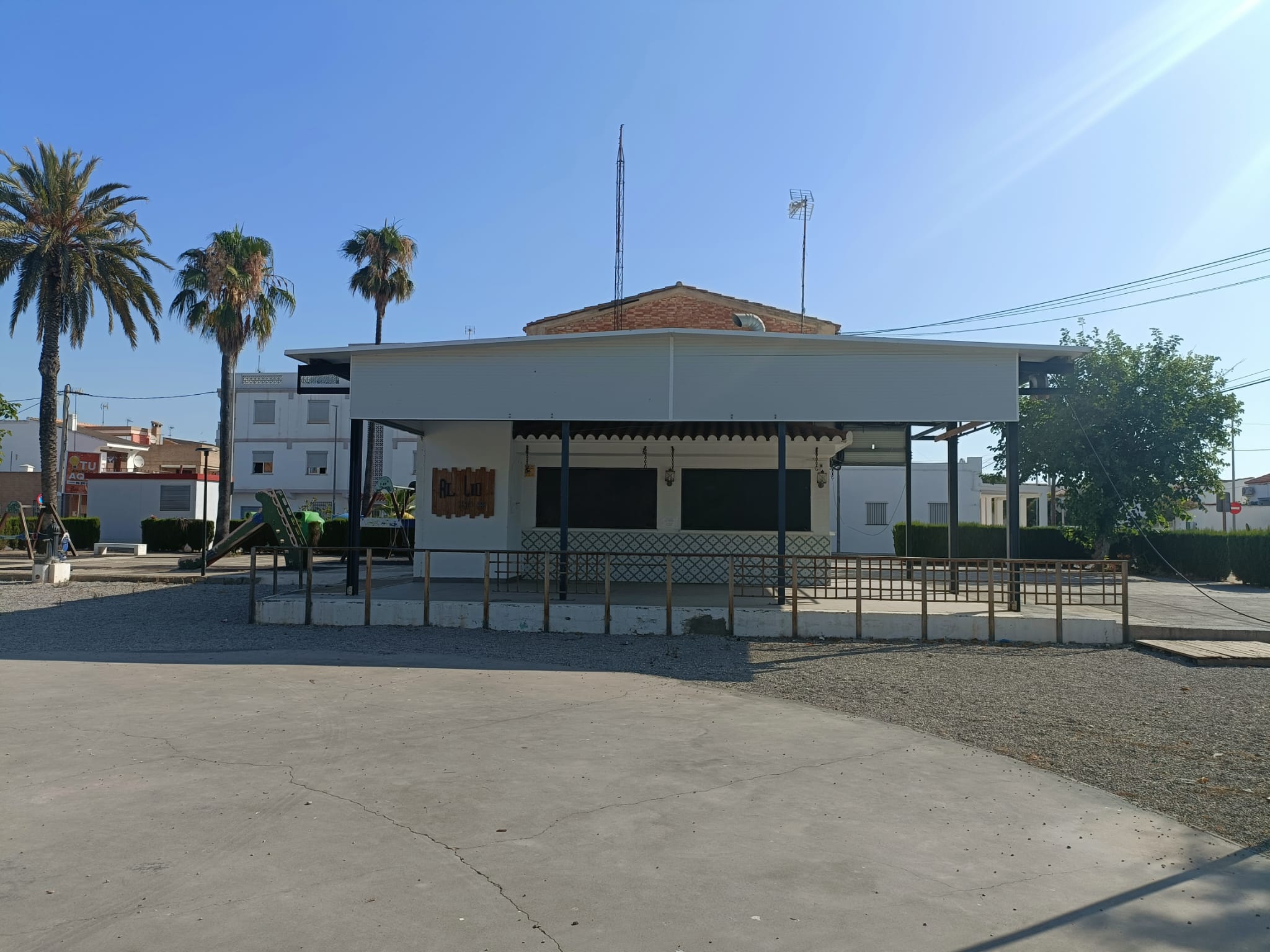 L’Ajuntament d’Almenara licita la concessió del bar del Parc Municipal de la Platja Casablanca