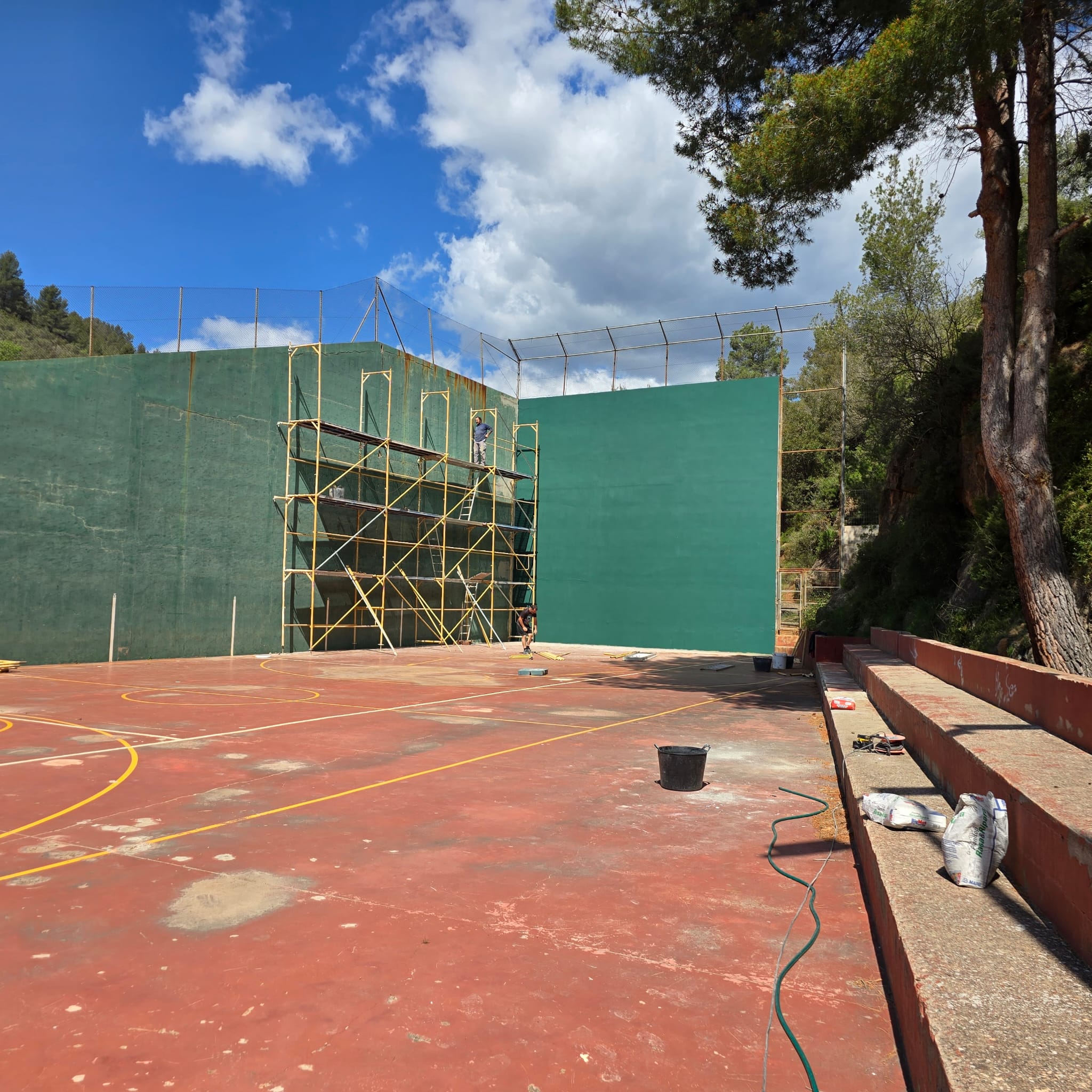 Algimia de Almonacid disfruta de un nuevo frontón gracias a la Diputación