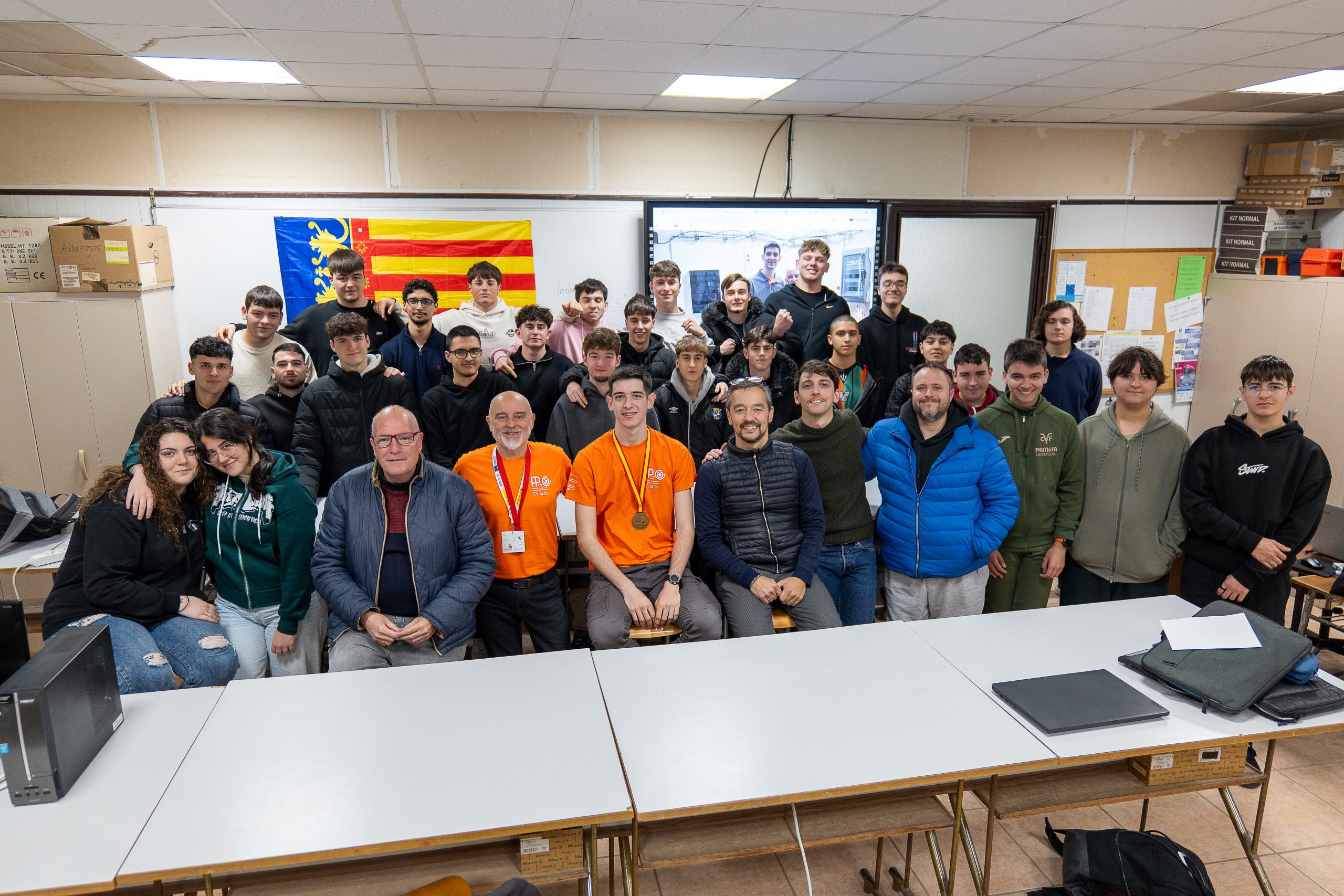 El talento de Vila-real conquista España: Eric Ballester, de Fundación Flors, medalla de oro nacional en los SpainSkills 2026