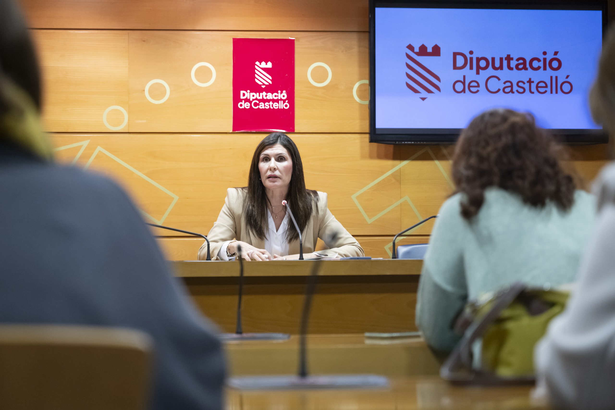 La Diputació denuncia el bloqueig de més de 90 milions d’euros per part del Govern d’Espanya i exigix la suspensió de les regles fiscals per a poder disposar dels diners dels castellonencs