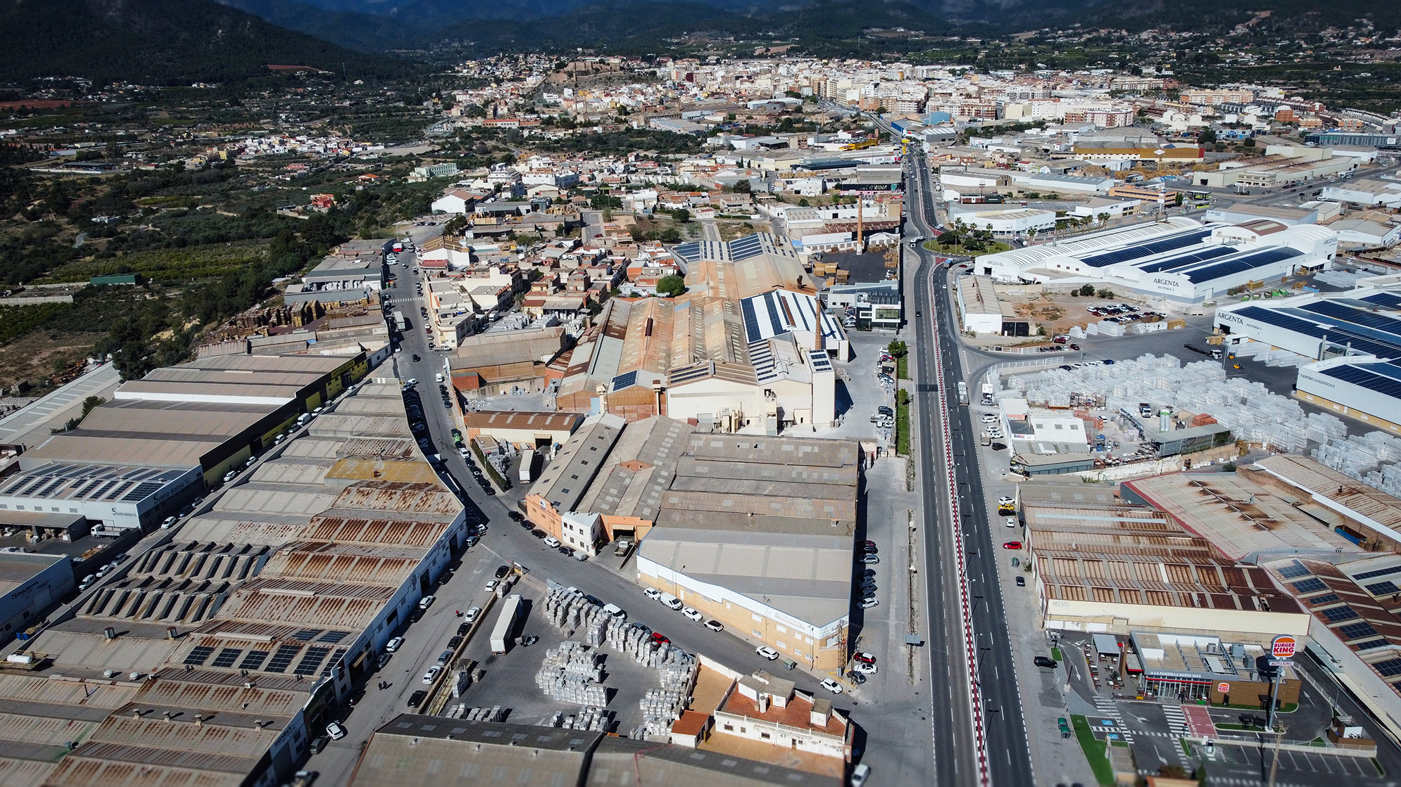Onda impulsa la modernización de sus áreas industriales con mejoras en infraestructuras y servicios