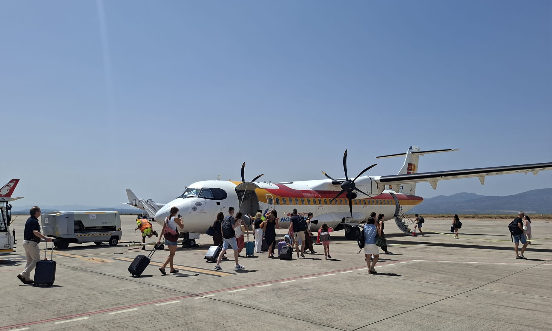 El aeropuerto de Castellón ha activado la ruta de Palma de Mallorca, con la que eleva a 16 las conexiones regulares operativas y alcanza su máxima actividad.