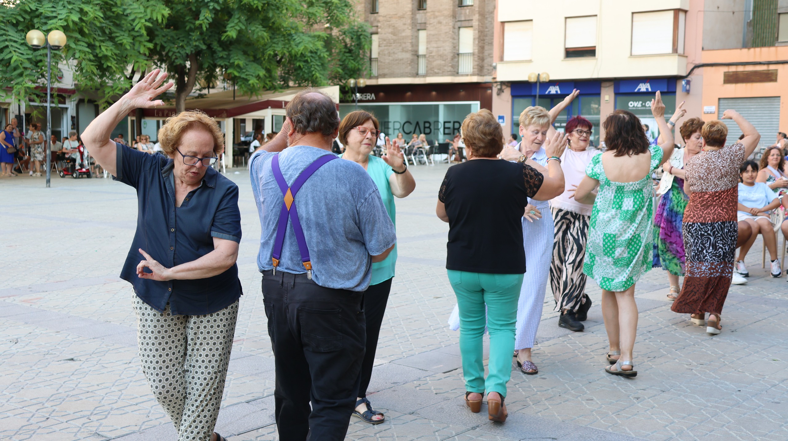 Onda llena las tardes de verano de música y baile para fomentar el envejecimiento activo