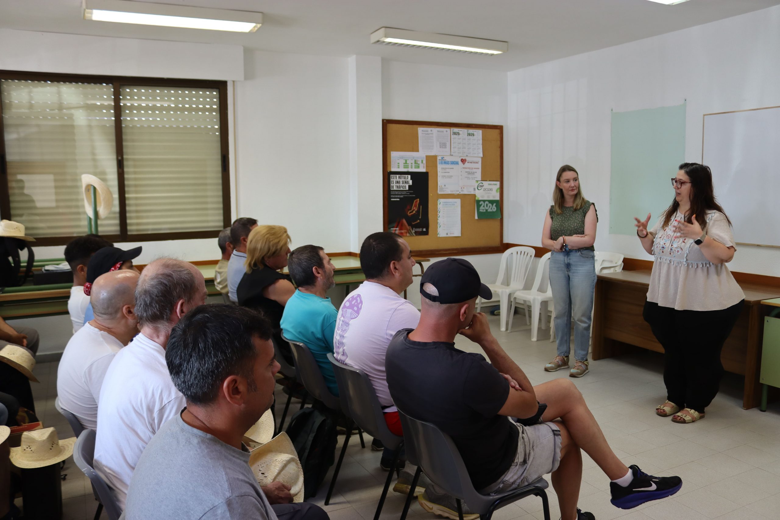 Vila-real incorpora 27 persones en situació d’atur agrari per a reforçar els treballs de manteniment de la ciutat