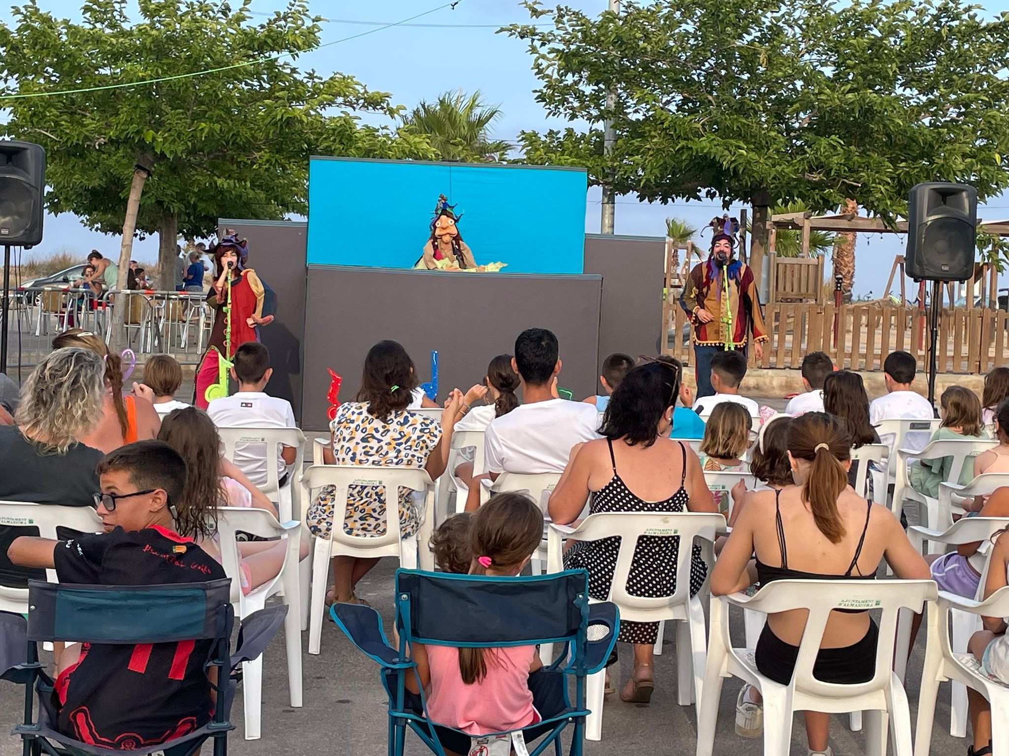 Almassora posa el fermall a la seua programació estival amb marionetes, música i cinema