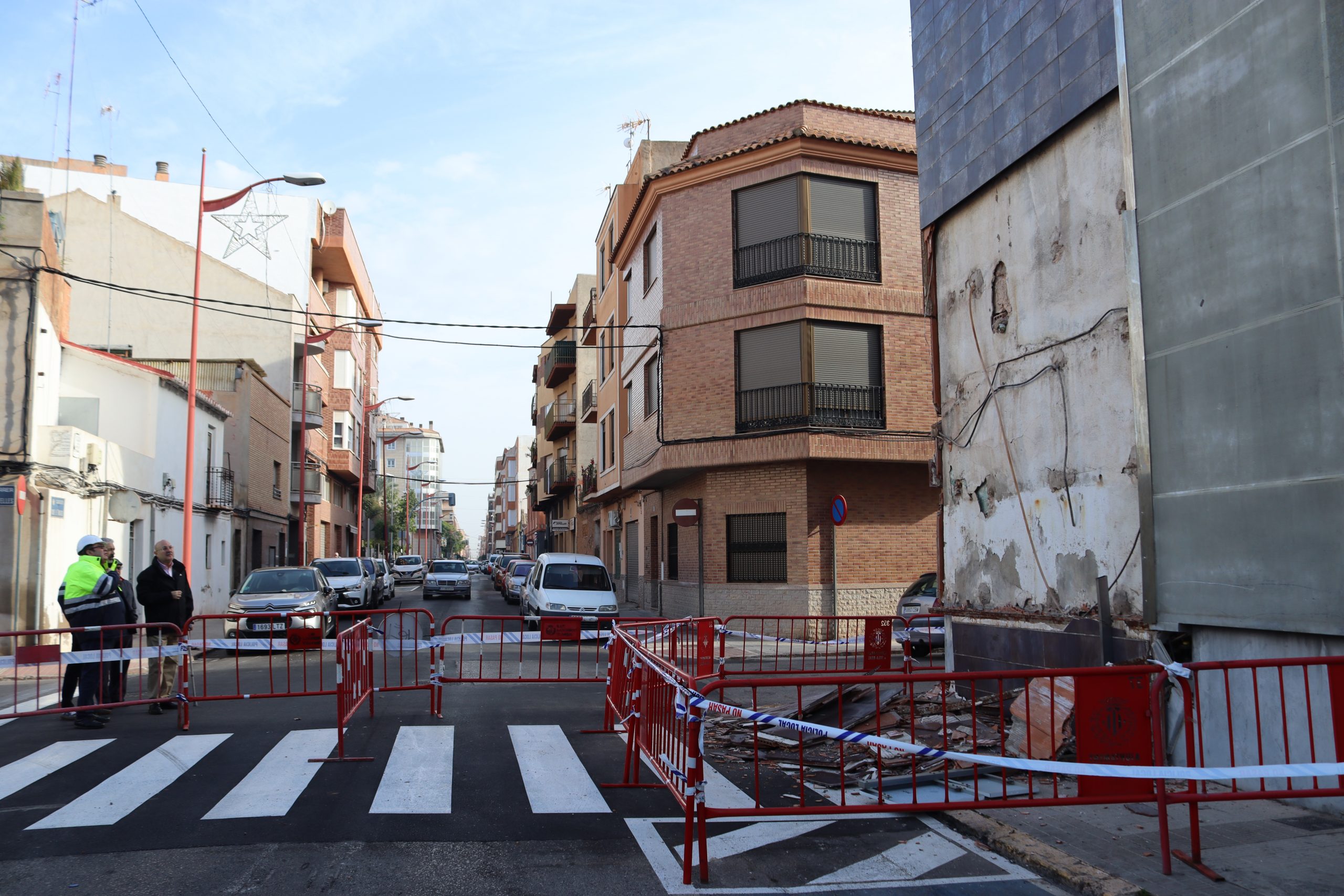 Vila-real repararà d’urgència la façana del Trinquet Municipal per a garantir la seguretat després de la caiguda de part del revestiment