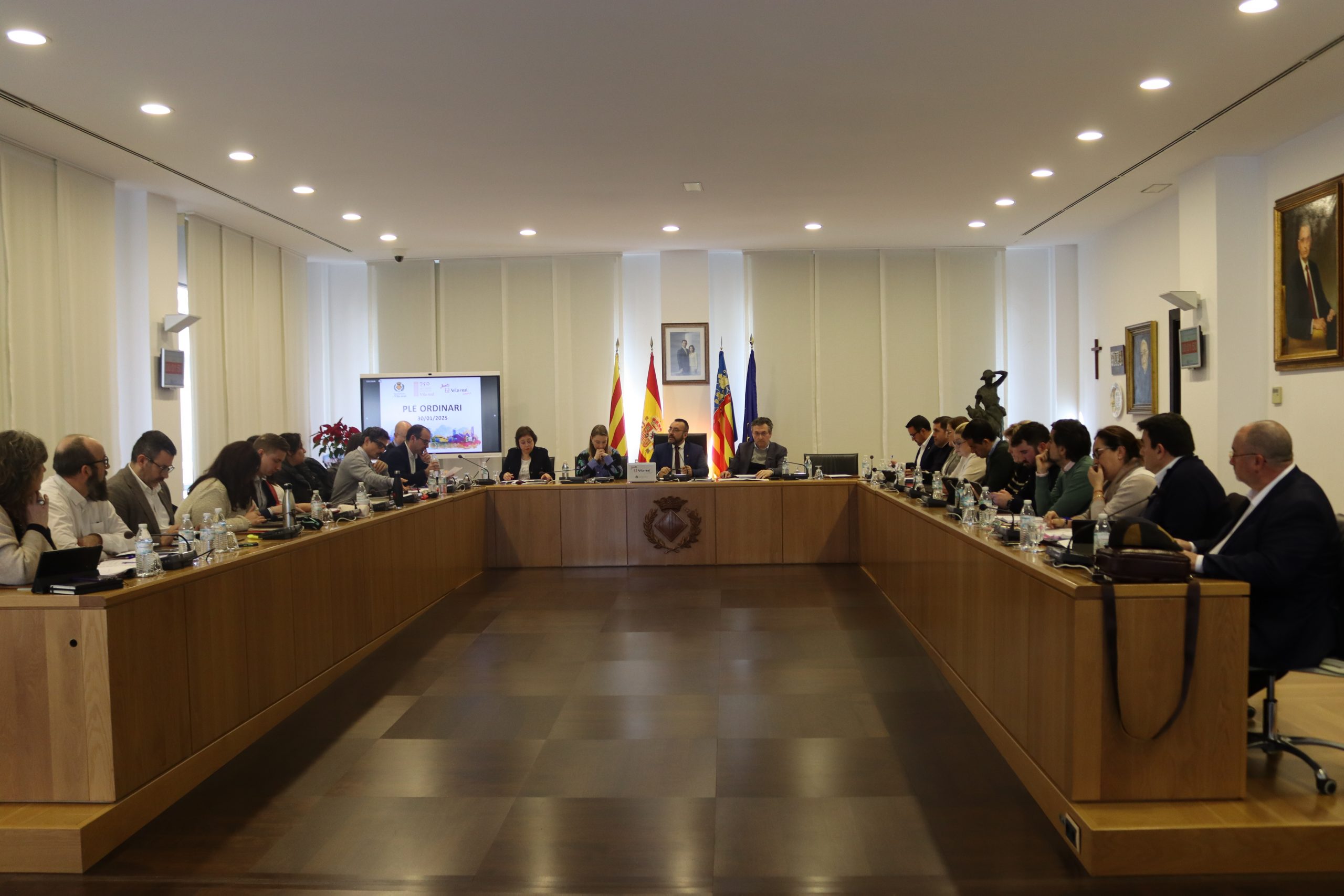 El Ple aprova la regeneració urbana de l’entorn de la Torre Motxa i la millora del camp de futbol de Flors