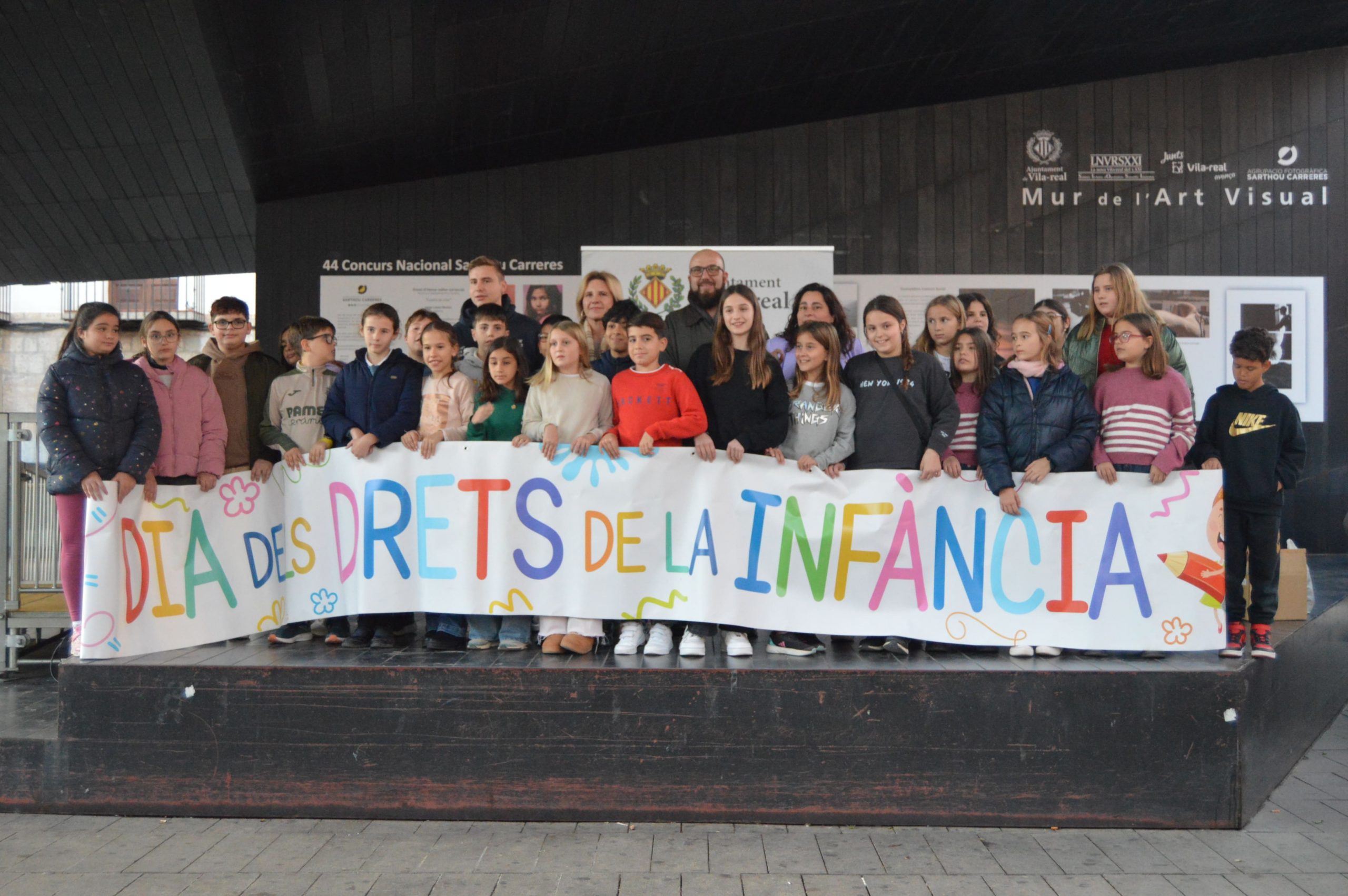 Commemoració del Dia dels Drets de la Infància i Encesa de Nadal