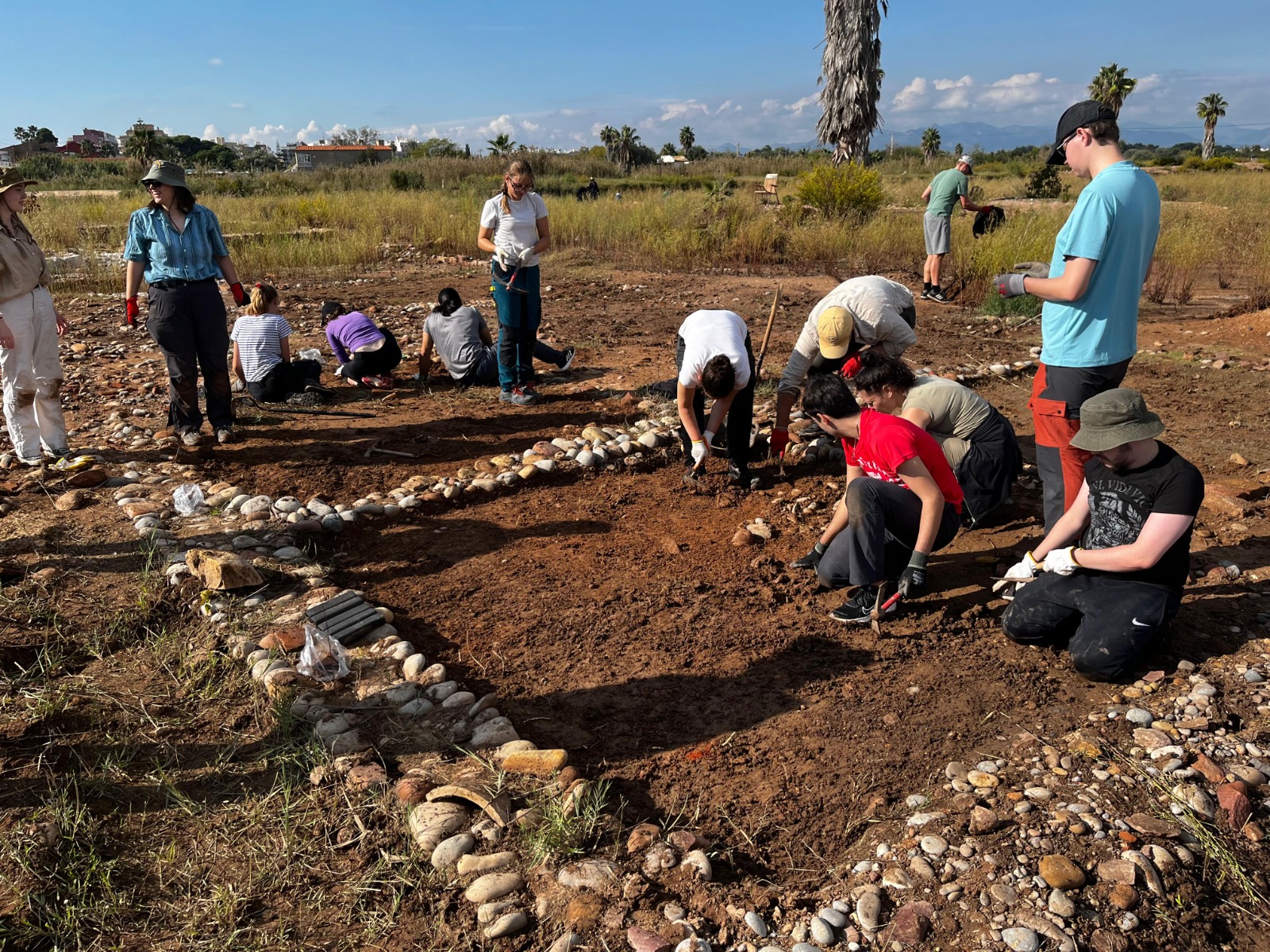 Burriana destina 5.000 euros a l’Aula d’Arqueologia Mediterrània de l’UJI per impulsar la investigació del jaciment del Palau