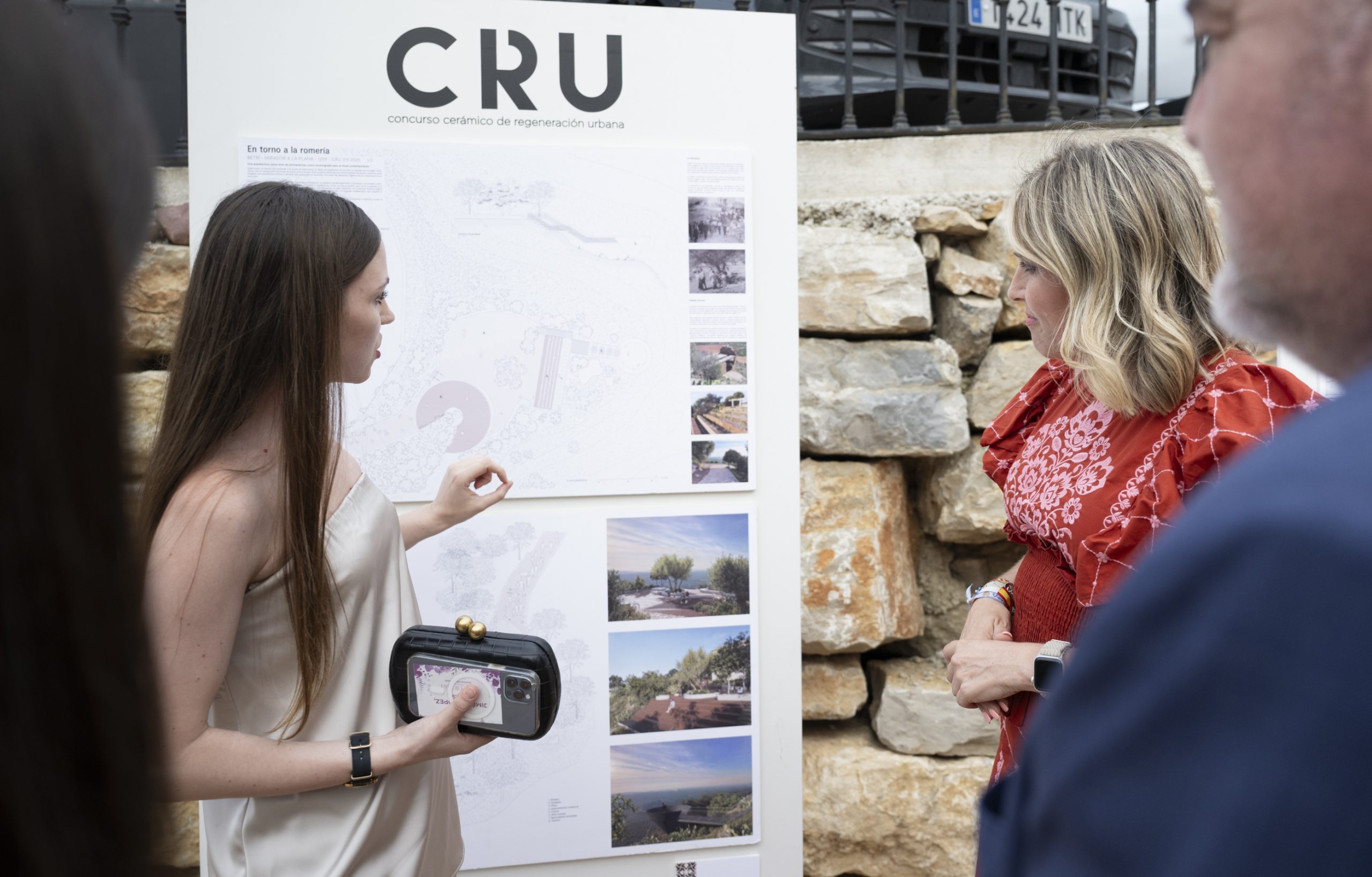 La Diputació de Castelló promou l’ús de la ceràmica per a millorar espais públics de la província amb el llançament del Pla CRU IX