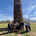 Almassora elogia a su identidad industrial con la escultura ‘El óxido nunca duerme’, creada a partir de material reciclado