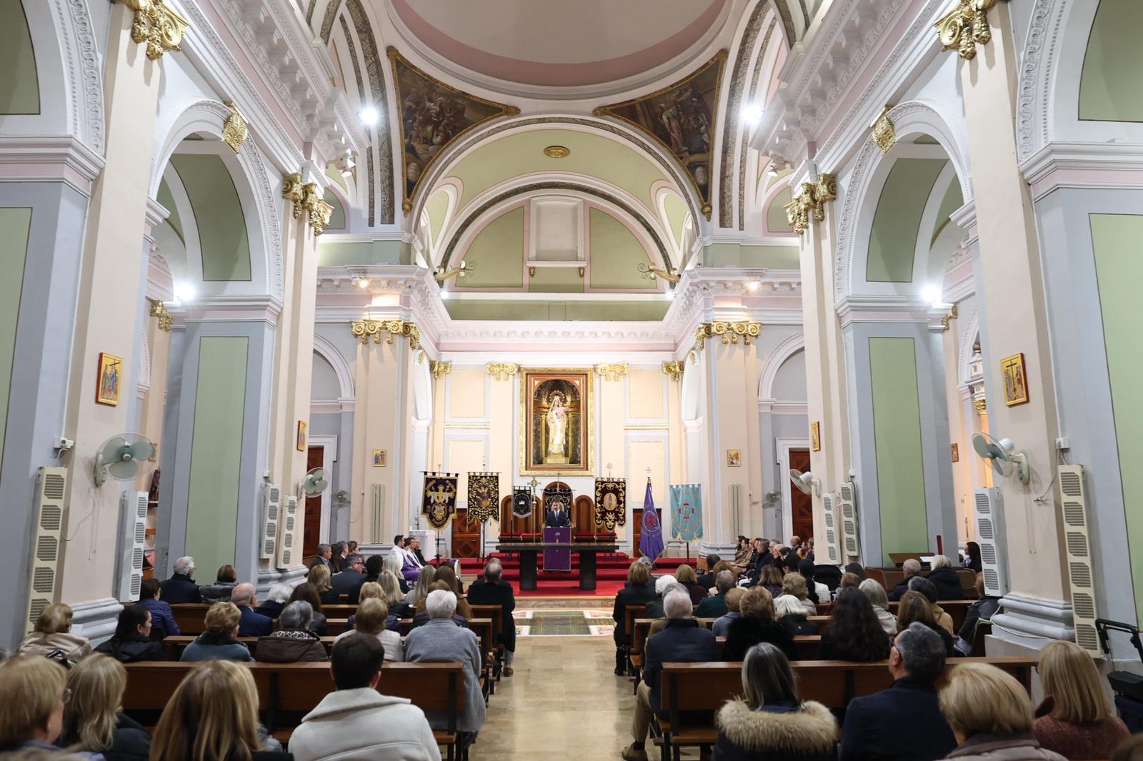 Burriana celebra el XXIX Pregó de la Setmana Santa i la inauguració de la nova exposició “Tejidos de Pasión”