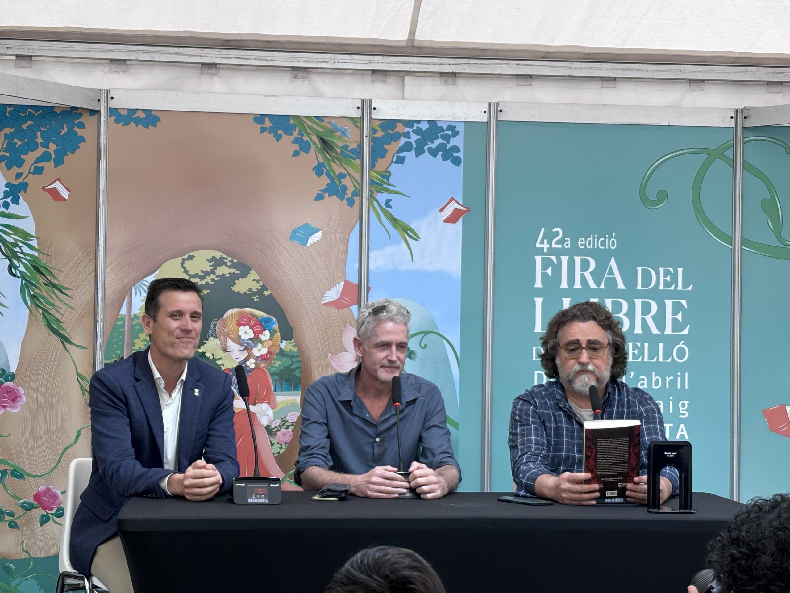 La Diputació presenta ‘El enigma del Papa Luna’ en la Fira del Llibre de Castelló i destaca el rigor històric de la novel·la de José Ángel Mañas