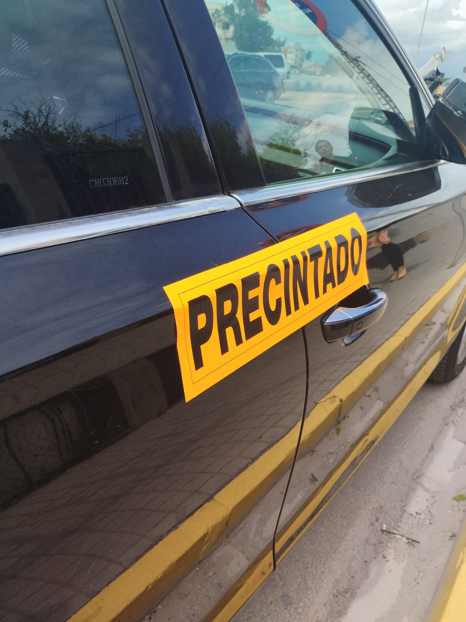 La Policia Local de Burriana instruïx diligències per un presumpte delicte de falsificació documental en un vehicle monovolum